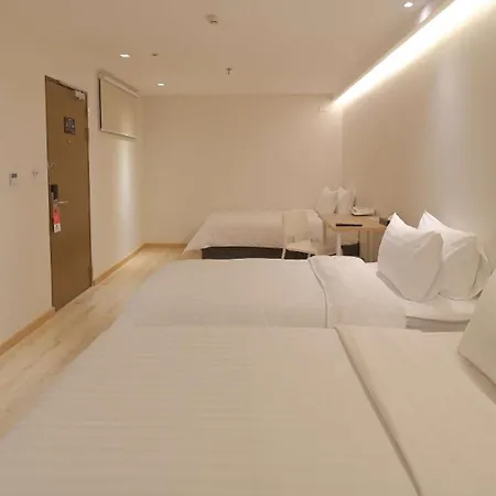 Simplestay Chatuchak, Surestay Collection By Best Western