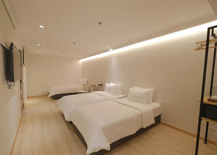 Simplestay Chatuchak, Surestay Collection By Western 3*