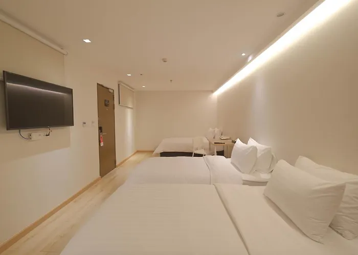 Simplestay Chatuchak, Surestay Collection By Western